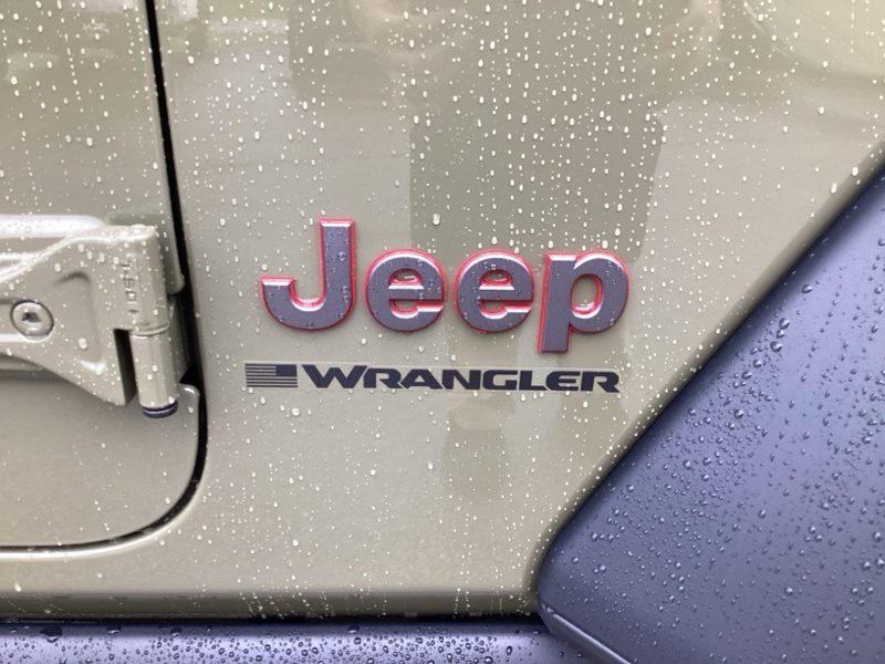 2025 Jeep Wrangler Rubicon photo 10