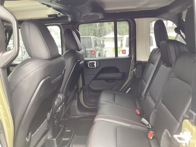 2025 Jeep Wrangler Rubicon photo 16
