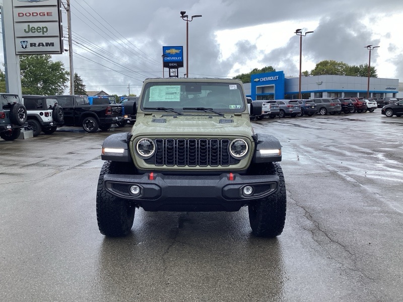 2025 Jeep Wrangler Rubicon photo 2