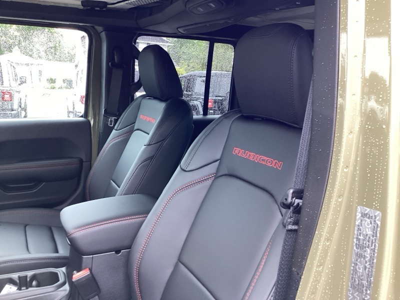 2025 Jeep Wrangler Rubicon photo 21