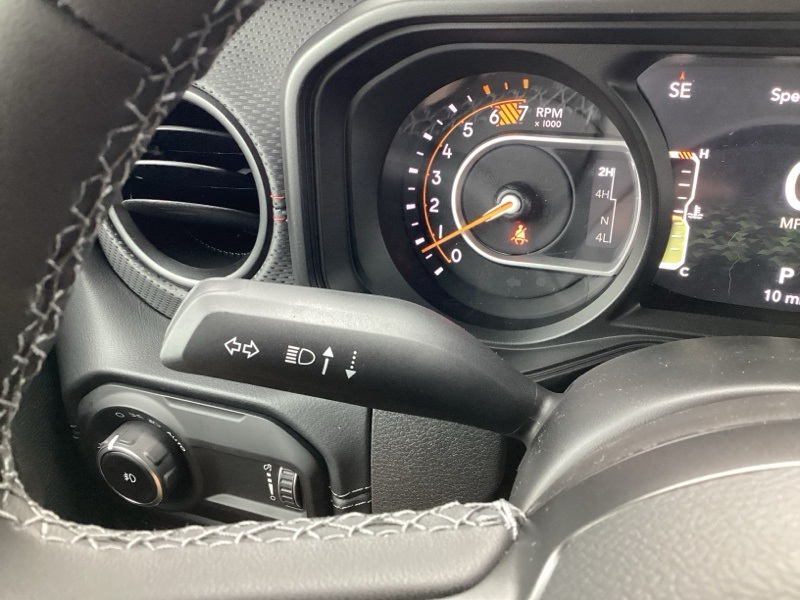 2025 Jeep Wrangler Rubicon photo 28