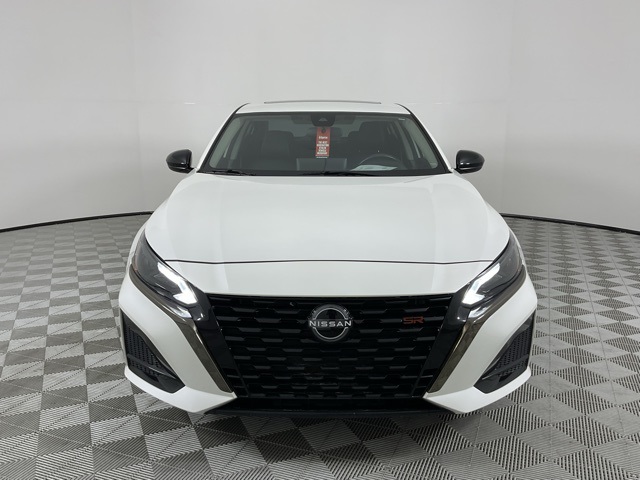 2024 Nissan Altima 2.5 SR photo 2