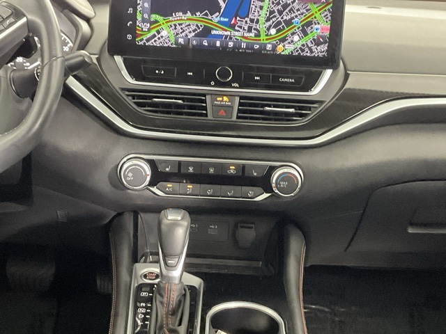 2024 Nissan Altima 2.5 SR photo 19
