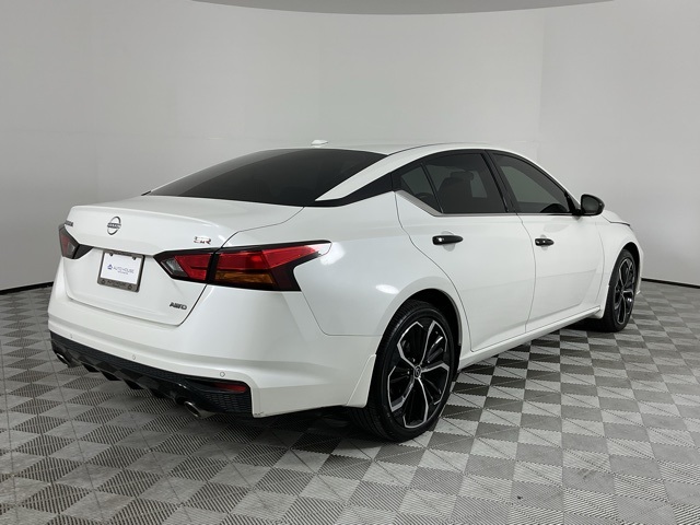 2024 Nissan Altima 2.5 SR photo 7