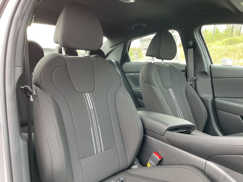 2025 Hyundai Elantra Hybrid SEL Sport photo 11