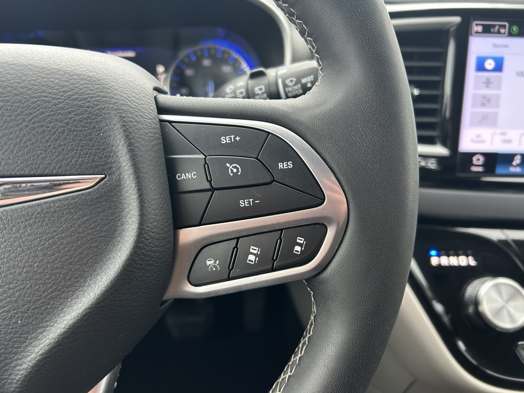 used 2024 Chrysler Pacifica car, priced at $28,455