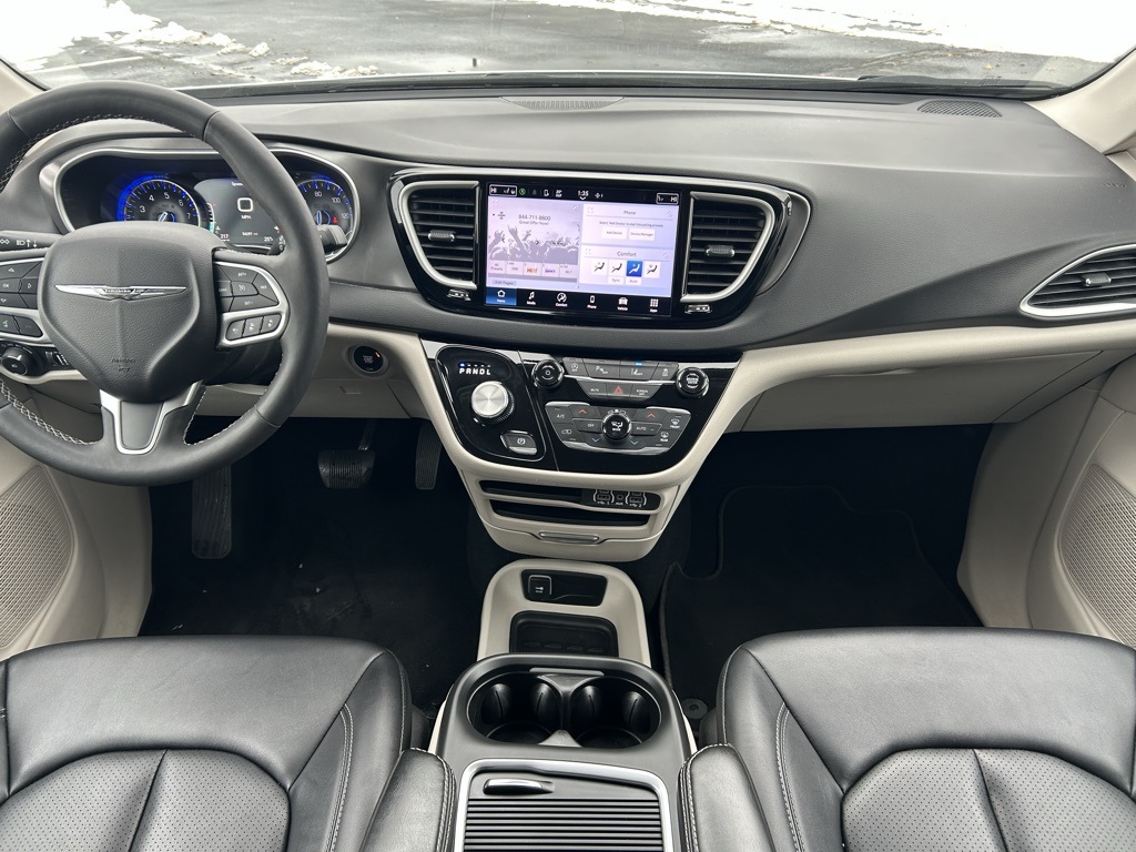 used 2024 Chrysler Pacifica car, priced at $28,455