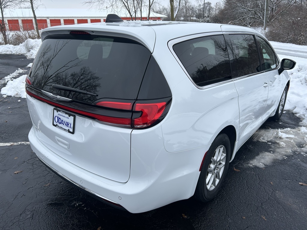 used 2024 Chrysler Pacifica car, priced at $28,455