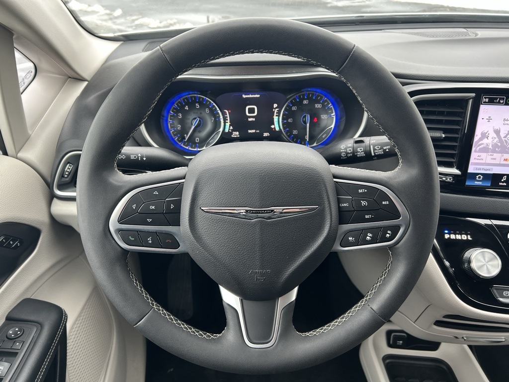 used 2024 Chrysler Pacifica car, priced at $28,455