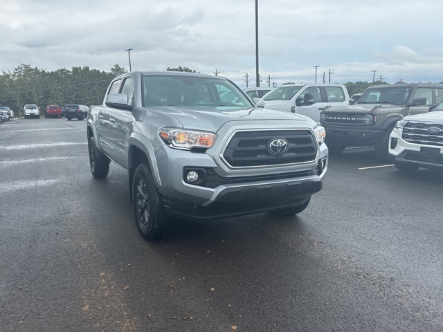 2023 Toyota Tacoma 4x4 SR5 photo 2