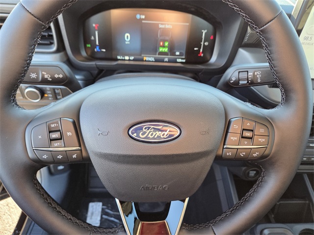 New 2025 Ford Maverick XLT 4D Crew Cab