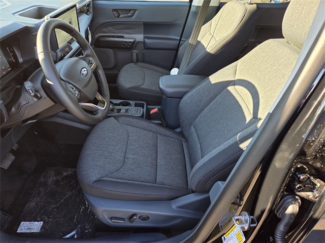 New 2025 Ford Maverick XLT 4D Crew Cab