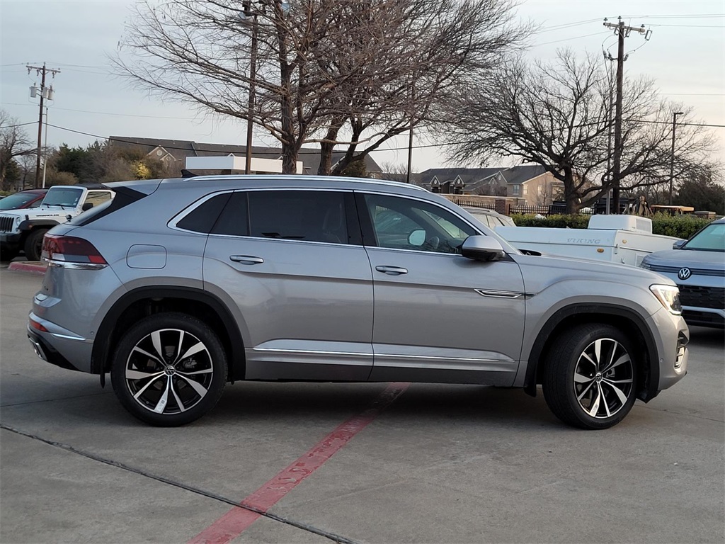 new 2026 Volkswagen Atlas Cross Sport car, priced at $51,760