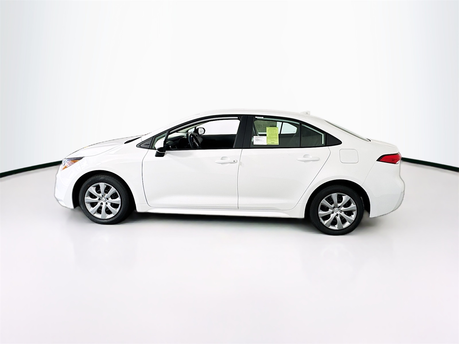 2026 Toyota Corolla LE photo 3