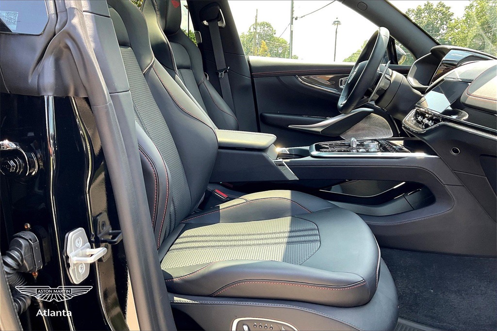 2025 Aston Martin DBX 707 AWD SUV