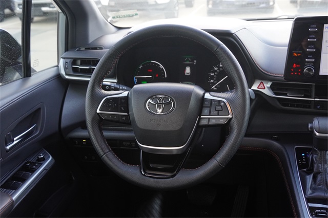 2023 Toyota Sienna XSE photo 15