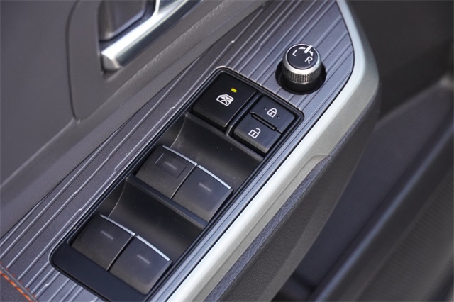 2023 Toyota Sienna XSE photo 21