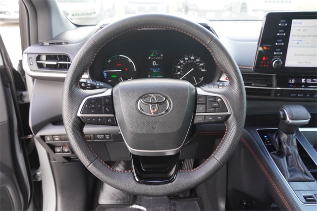 2023 Toyota Sienna XSE photo 28