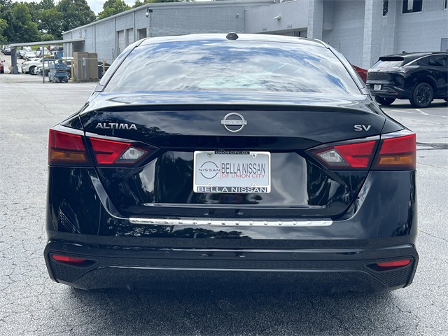 2023 Super Black Clearcoat Nissan Altima 2.5 SV FWD Sedan