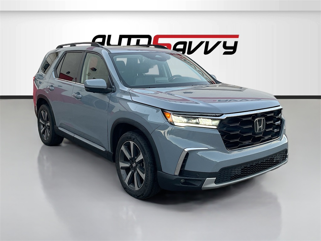 2023 Honda Pilot Elite's photo