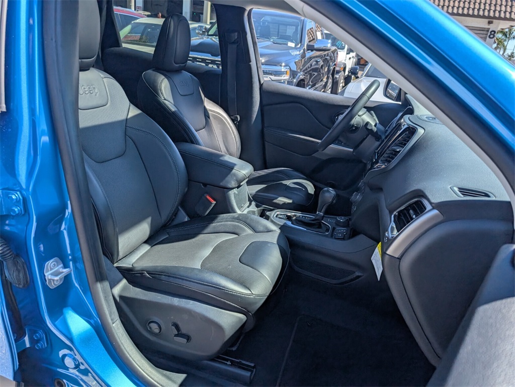 used 2022 Jeep Cherokee car, priced at $24,998