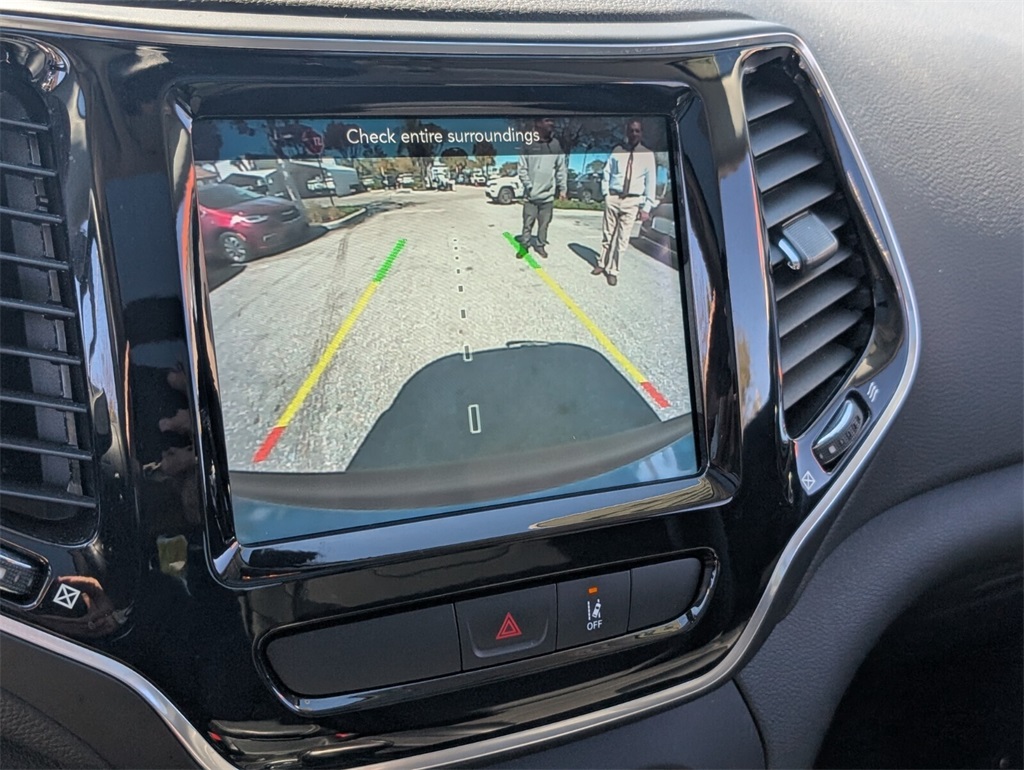 used 2022 Jeep Cherokee car, priced at $24,998