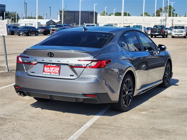 2026 Toyota Camry SE photo 3