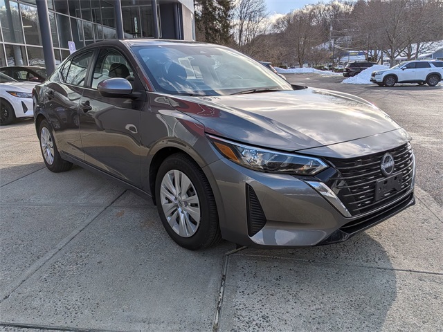 2025 Nissan Sentra S's photo