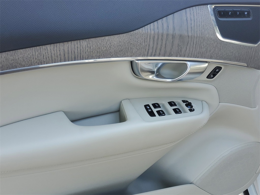 used 2023 Volvo XC90 car, priced at $35,979