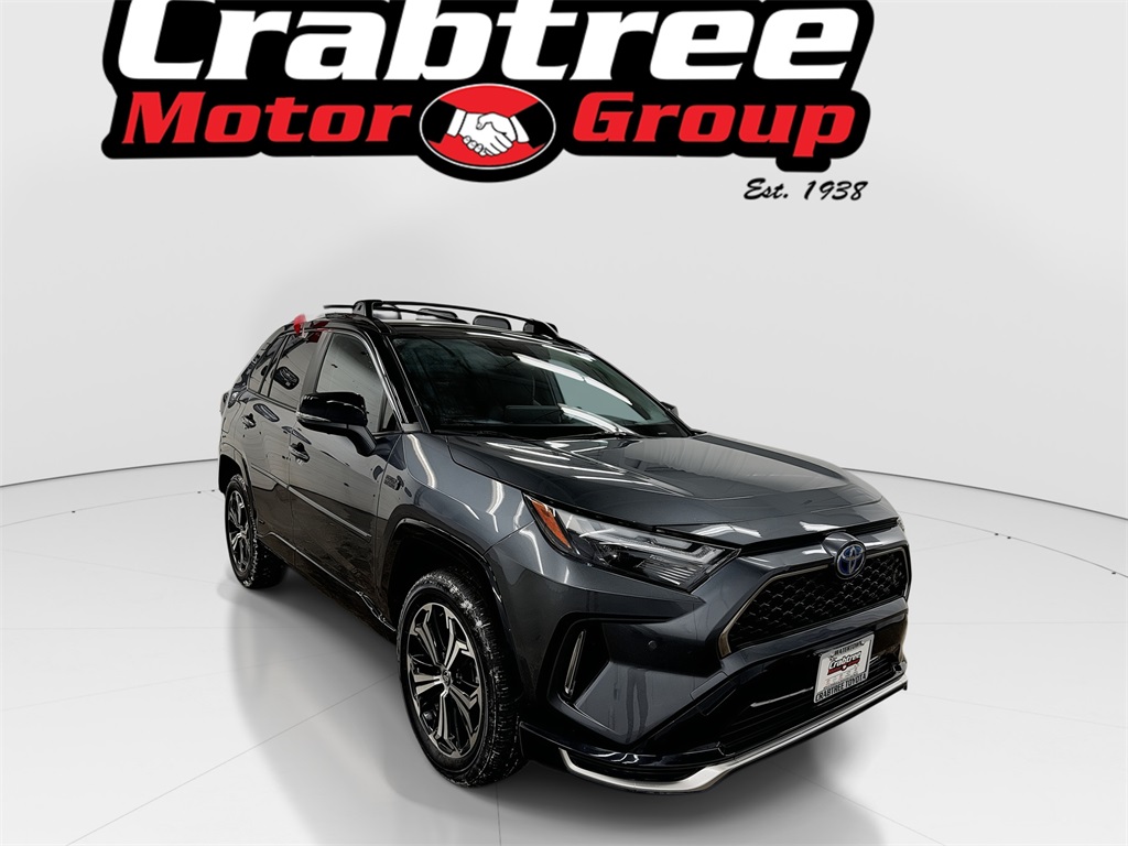 2023 Toyota RAV4 XSE's photo