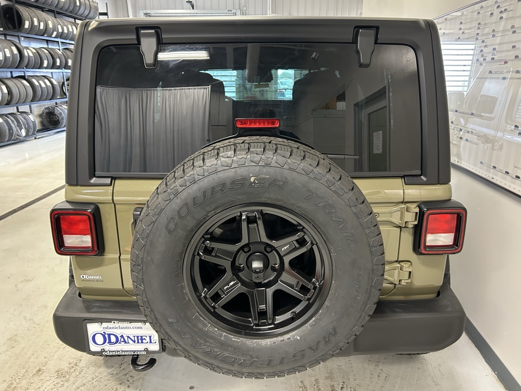 new 2026 Jeep Wrangler car, priced at $47,999