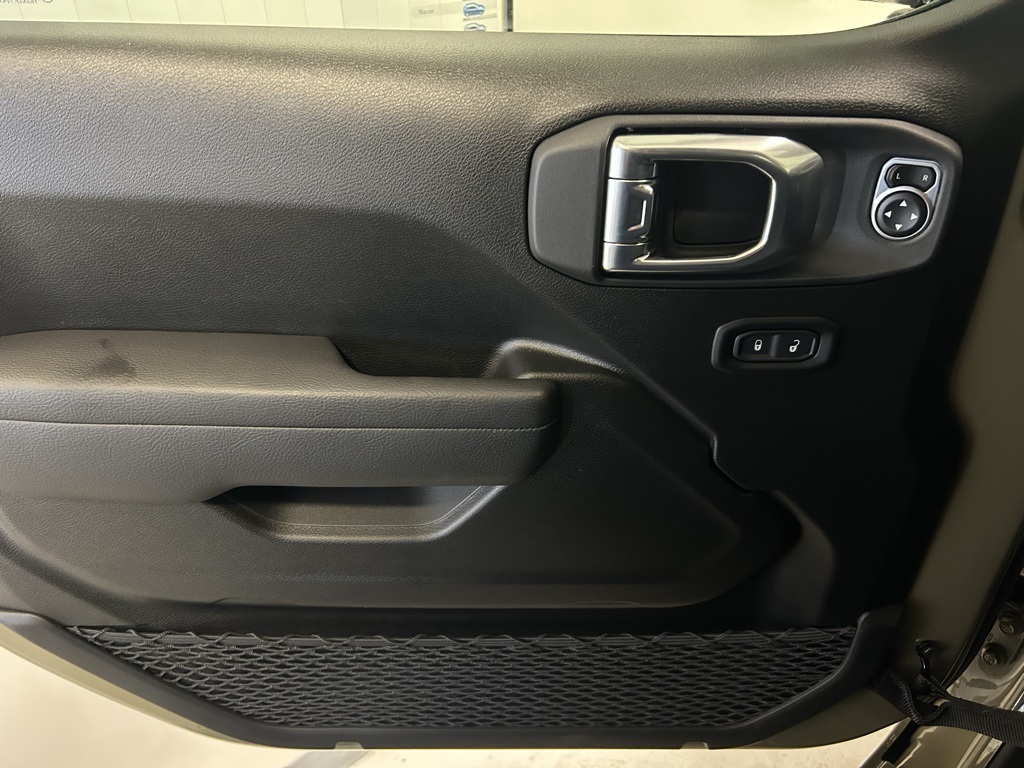 new 2026 Jeep Wrangler car, priced at $47,999