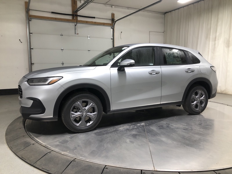 2026 Honda HR-V LX photo 4