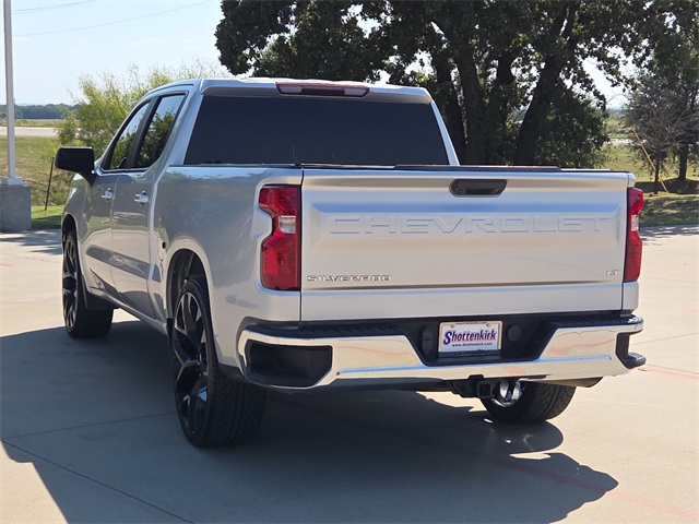 2020 Chevrolet Silverado 1500 LT photo 4