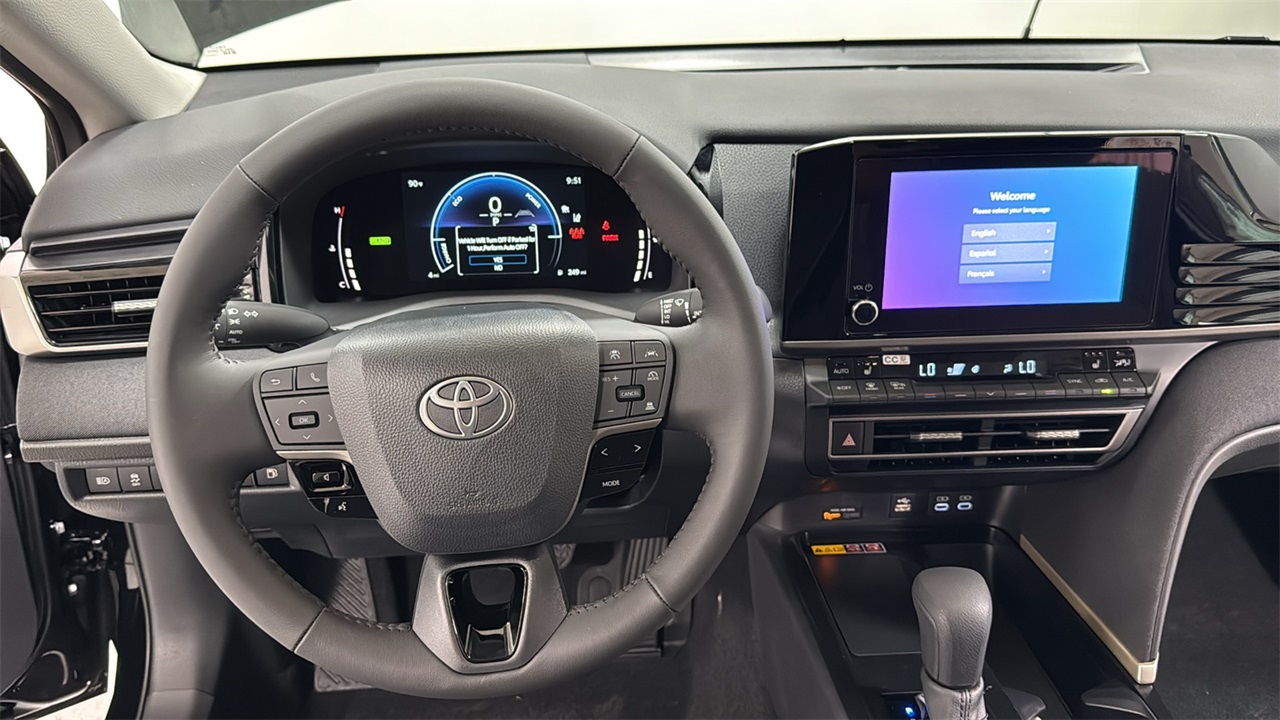 2025 Toyota Camry LE photo 9