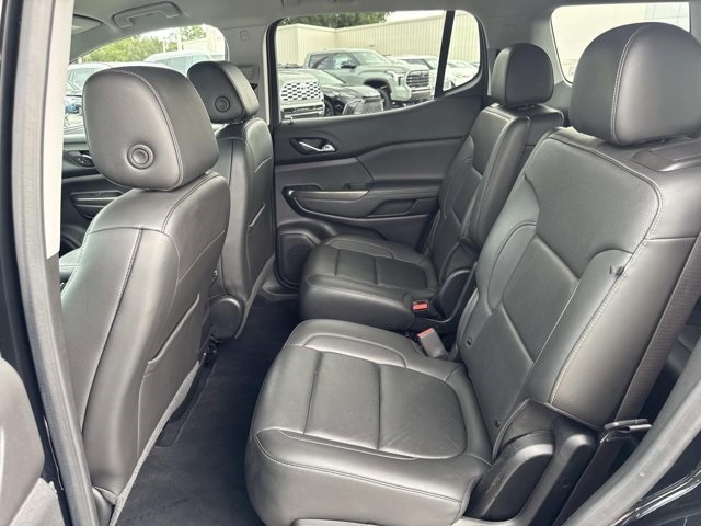 2023 Gmc Acadia SLT photo 2
