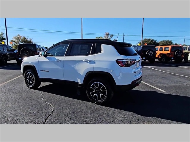 2026 Jeep Compass Trailhawk