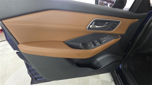2025 Deep Ocean Blue Pearl/Super Black Nissan Rogue Platinum FWD SUV