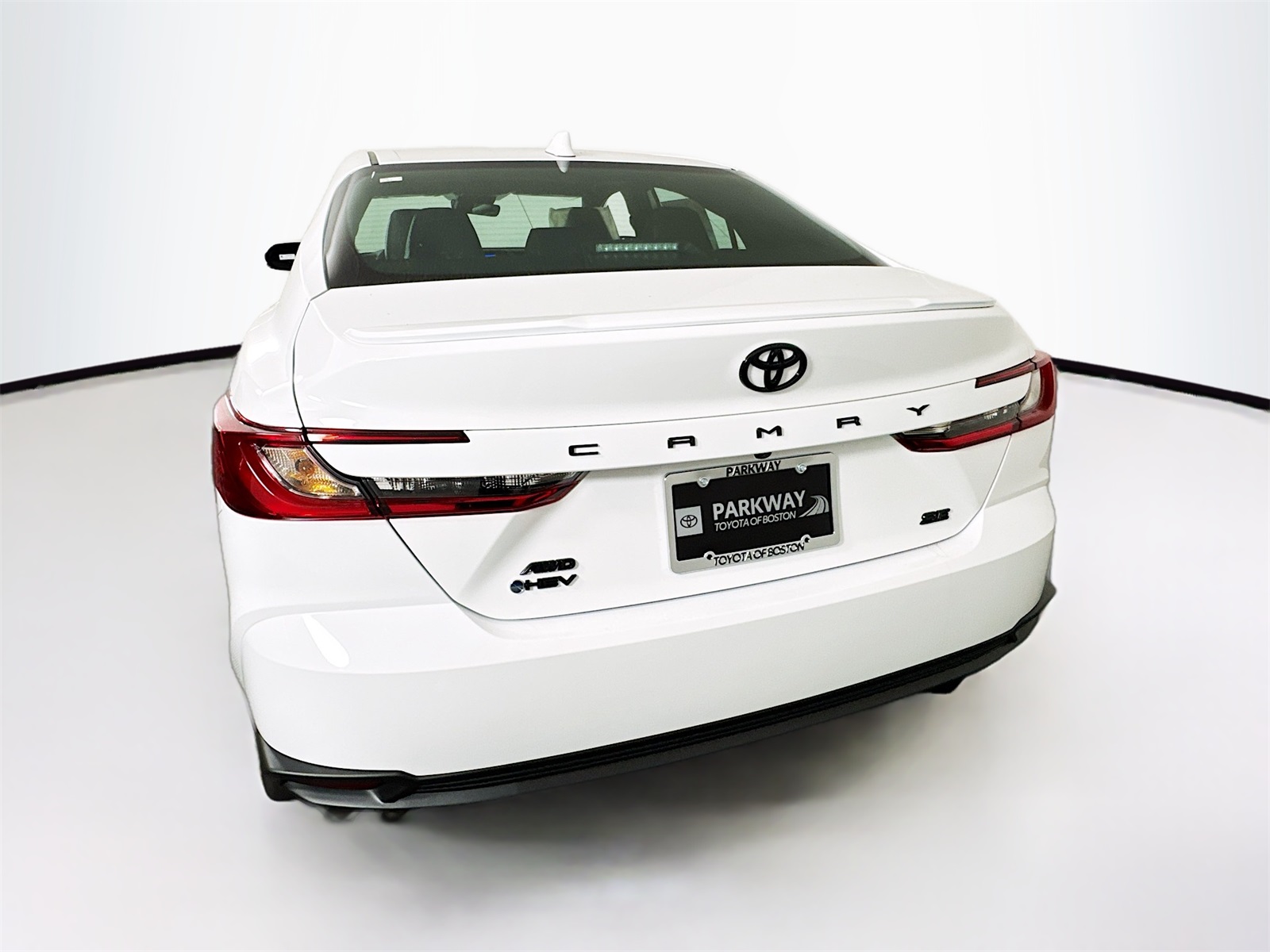 2026 Toyota Camry SE photo 5