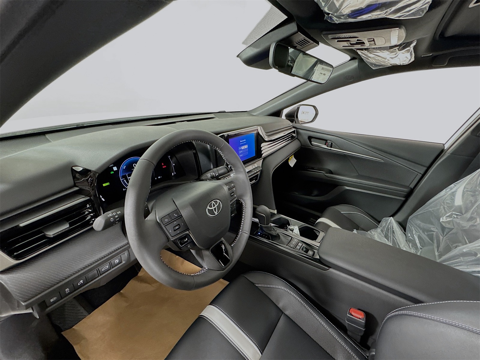 2026 Toyota Camry SE photo 7