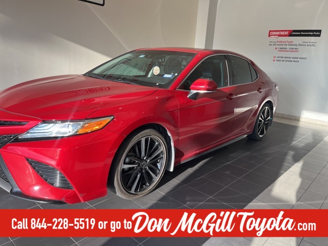 2020 Toyota Camry XSE photo 3
