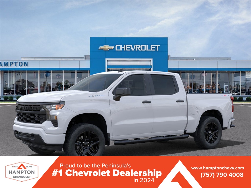2025 Chevrolet Silverado 1500 Custom 4D Crew Cab 4WD 2