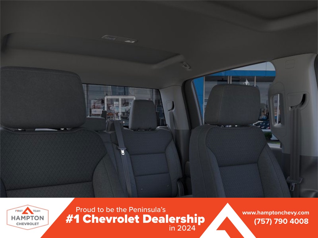 2025 Chevrolet Silverado 1500 Custom 4D Crew Cab 4WD 24