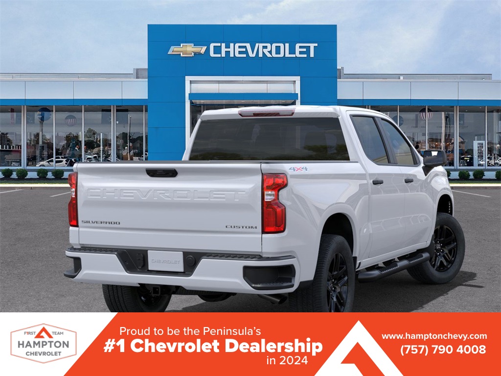 2025 Chevrolet Silverado 1500 Custom 4D Crew Cab 4WD 4