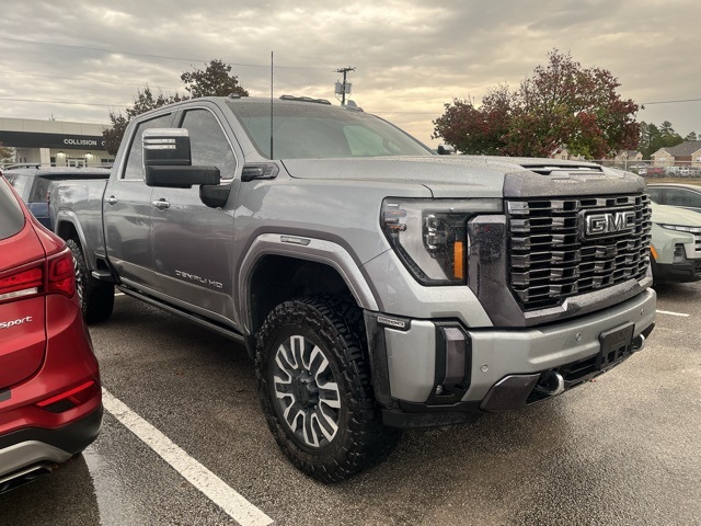 2024 GMC Sierra 2500HD Denali Ultimate's photo