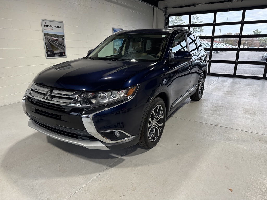2017 Mitsubishi Outlander SEL's photo