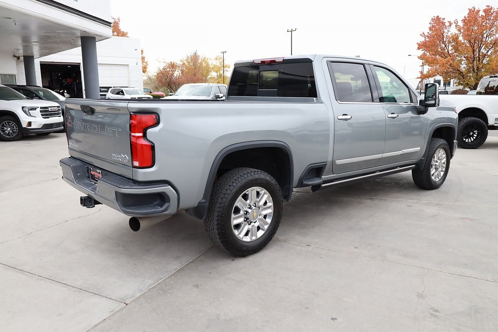 2025 Chevrolet Silverado 3500HD High Country photo 3