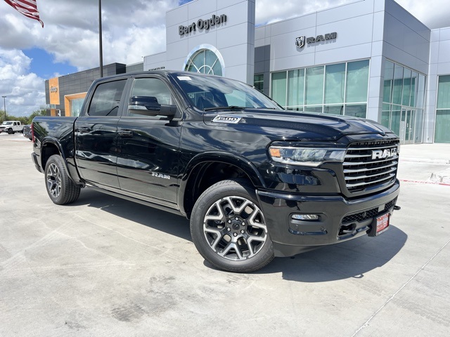 2026 RAM Ram 1500 Pickup Laramie's photo