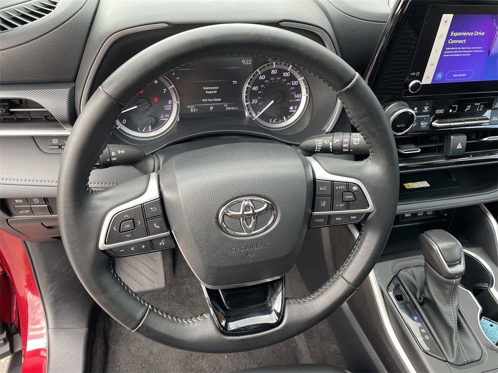 Used 2023 Toyota Highlander SUV