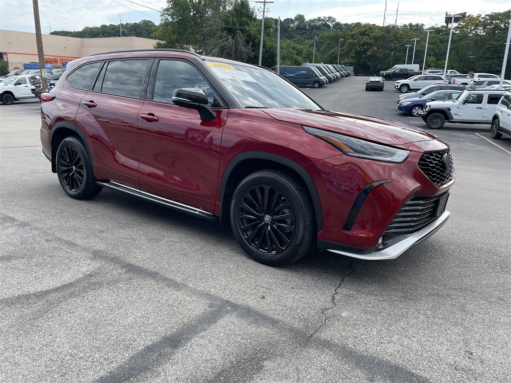 Used 2023 Toyota Highlander SUV
